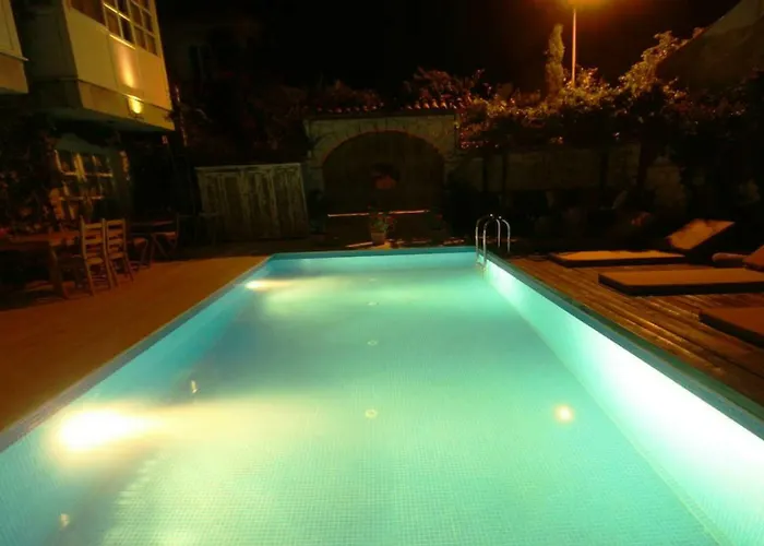 Begonvil Szálloda 2*