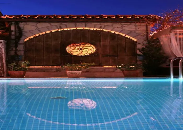 Begonvil Szálloda 2*